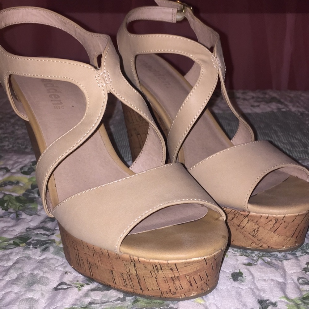 Nude beige tan heels wedge new